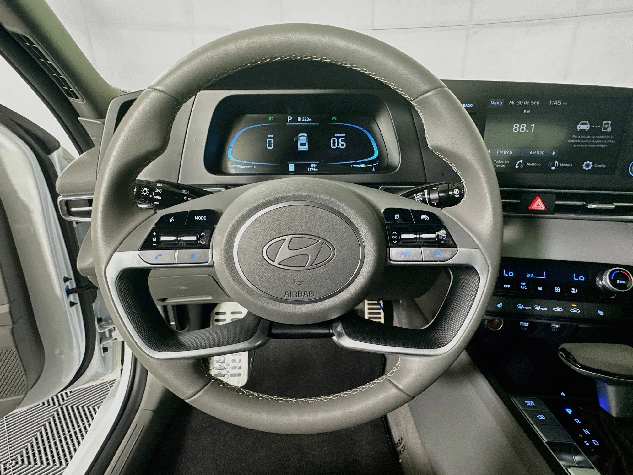 Used 2026 Hyundai Elantra SEL Sport Premium FWD image 15