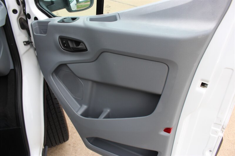 Used 2018 Ford Transit 150 XL RWD image 26