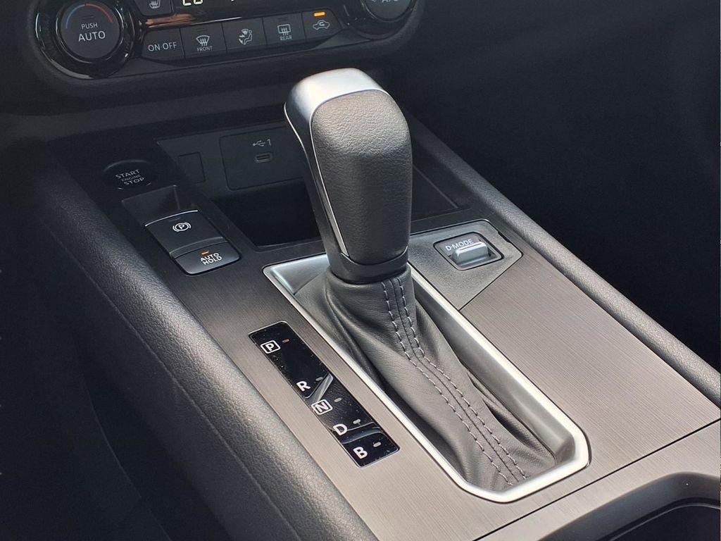 New 2026 Nissan Kicks SV w/ SV Premium Package image 18