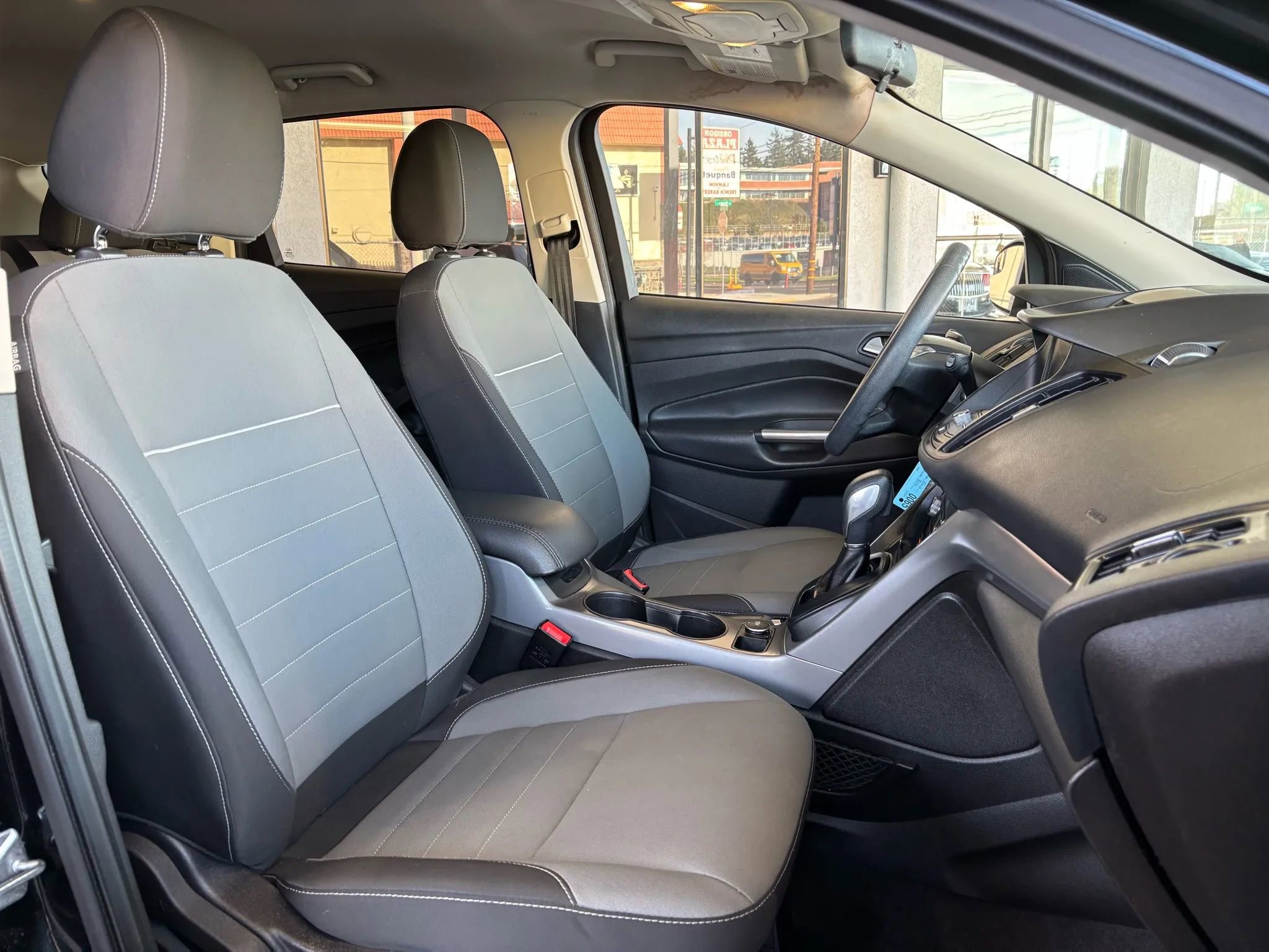 Used 2015 Ford Escape SE w/ Equipment Group 201A image 24