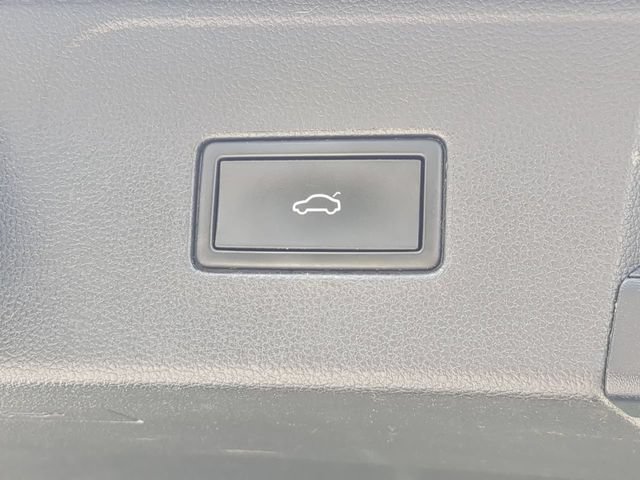 Used 2022 Volkswagen Atlas SEL AWD/4WD image 15