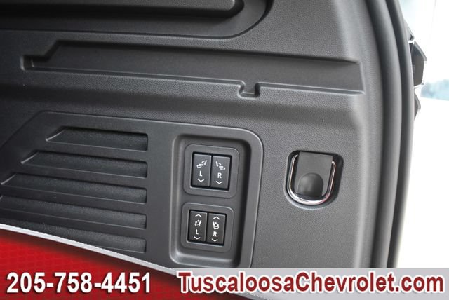 New 2026 Chevrolet Traverse RS w/ LPO, Floor Liner Package FWD image 11