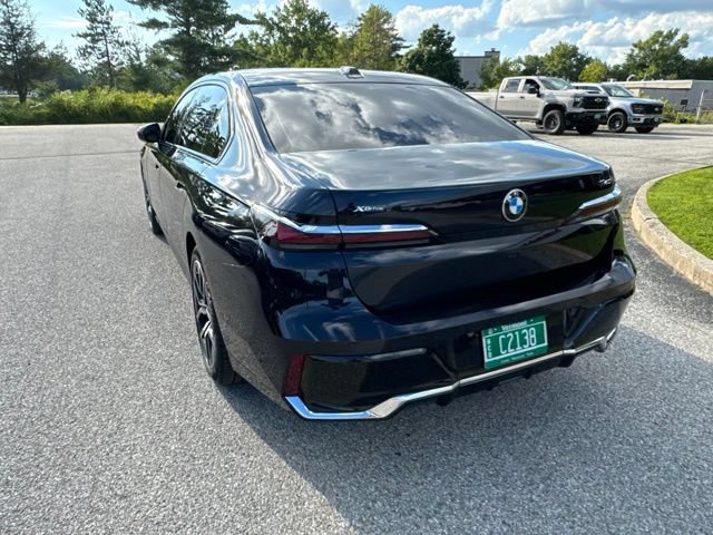 Used 2025 BMW 740i xDrive AWD/4WD image 44