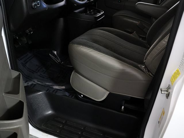 Used 2025 Chevrolet Express 2500 w/ Driver Convenience Package RWD image 20