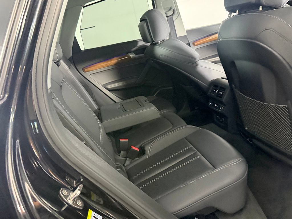 Used 2023 Audi Q5 2.0T Prestige w/ Prestige Package AWD/4WD image 33