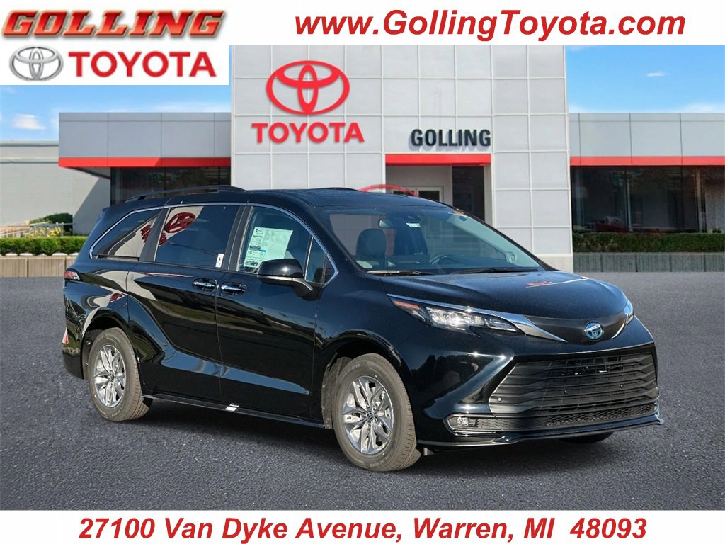 New 2025 Toyota Sienna XLE