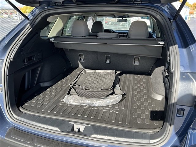Used 2023 Subaru Outback Premium image 18