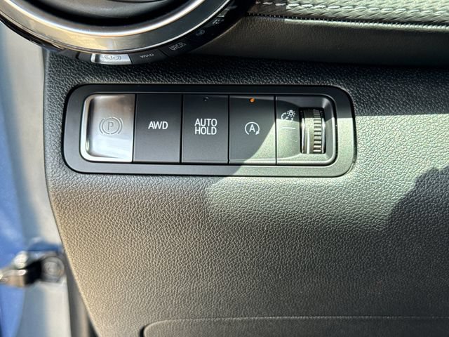 Used 2025 Chevrolet Equinox LT AWD/4WD image 29