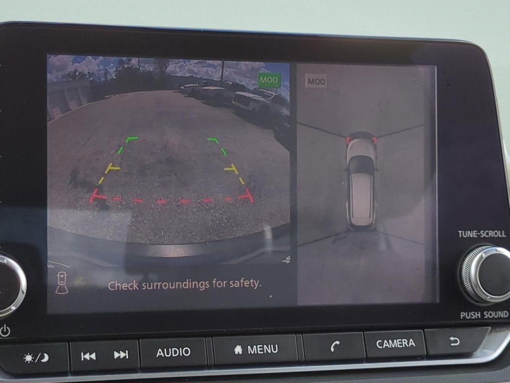 Used 2021 Nissan Rogue SV image 25