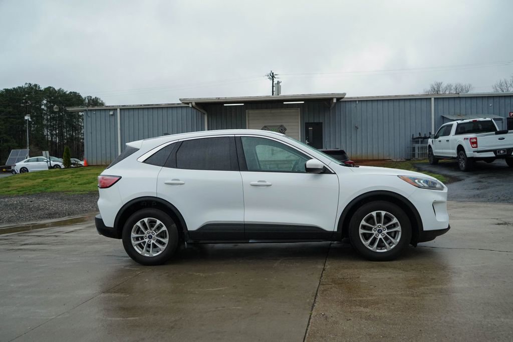 Used 2021 Ford Escape SE w/ Convenience Package image 3