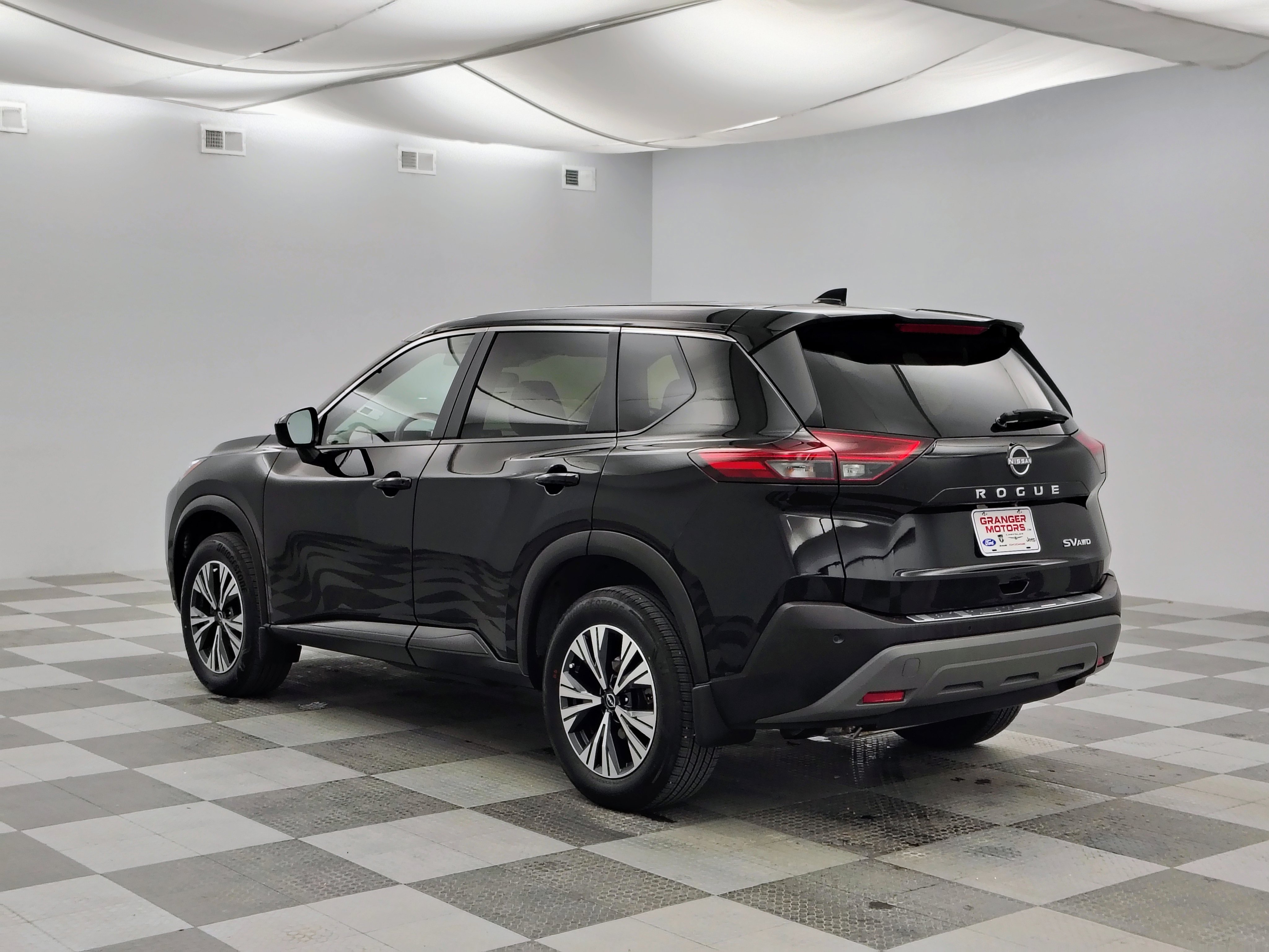 Used 2023 Nissan Rogue SV AWD/4WD image 6