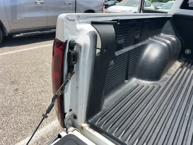 Used 2005 GMC Canyon SLE RWD image 13