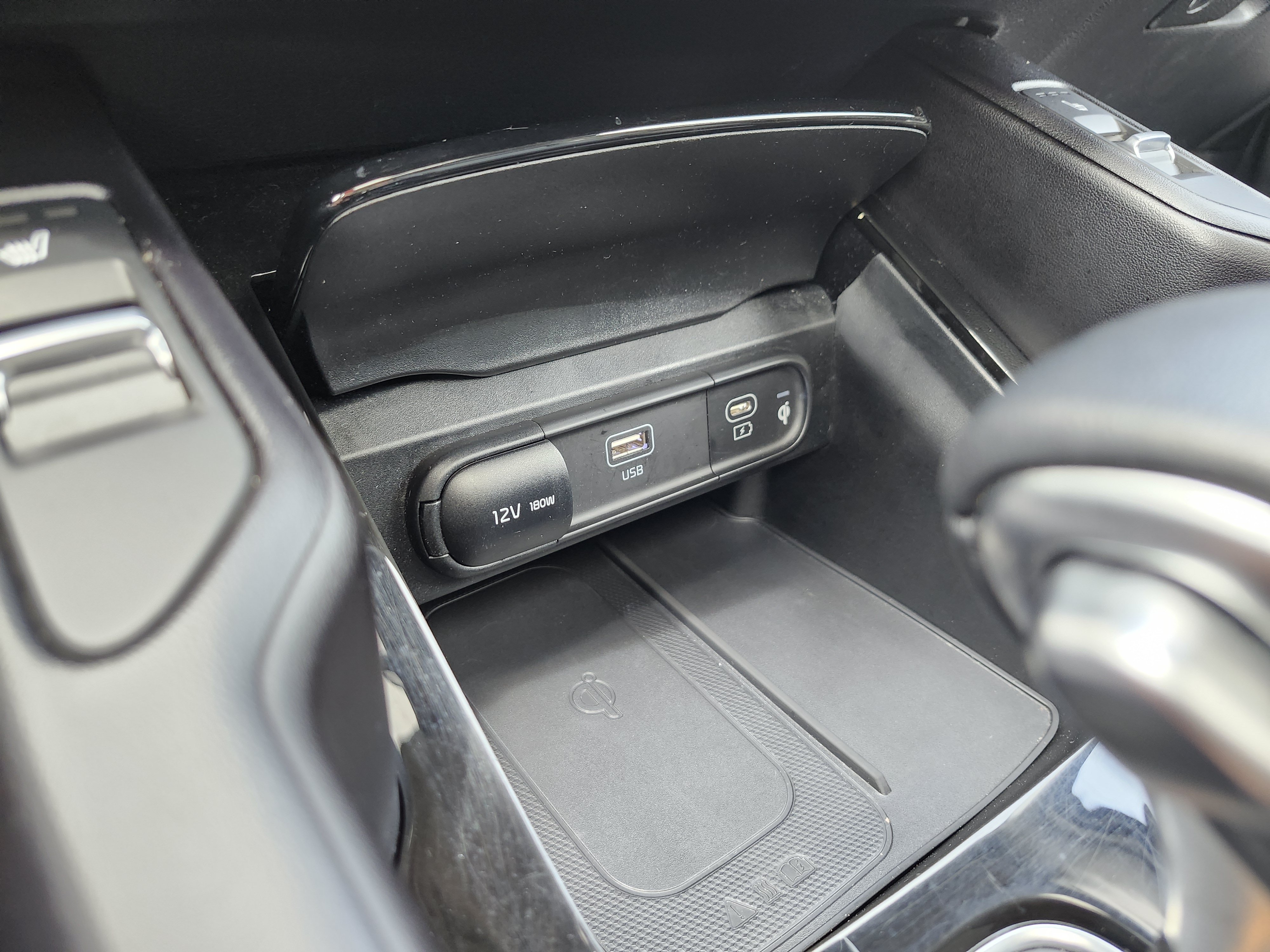 Used 2025 Kia Telluride S FWD image 11