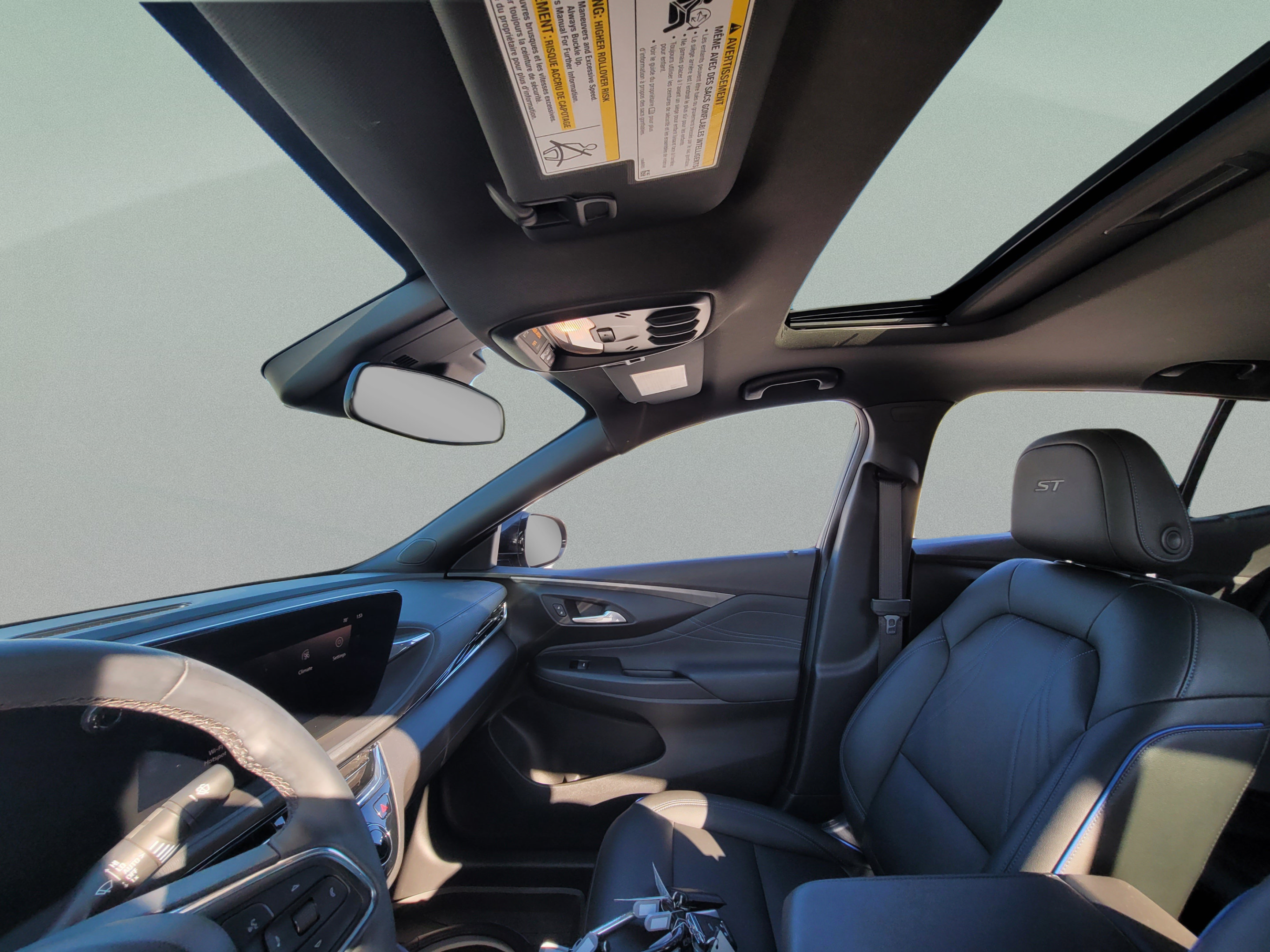 Used 2025 Buick Envista Sport Touring w/ Convenience I Package FWD image 13