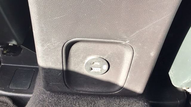 Certified 2022 Ford Escape Titanium image 17