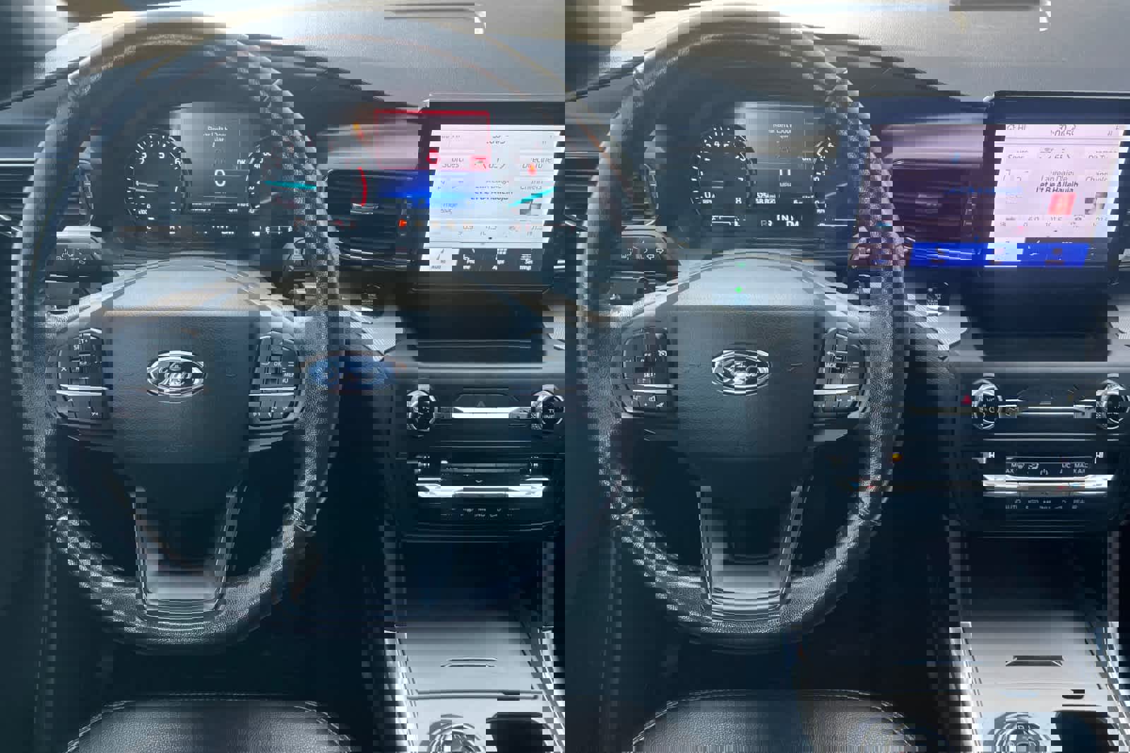 Certified 2020 Ford Explorer XLT w/ Equipment Group 202A image 14