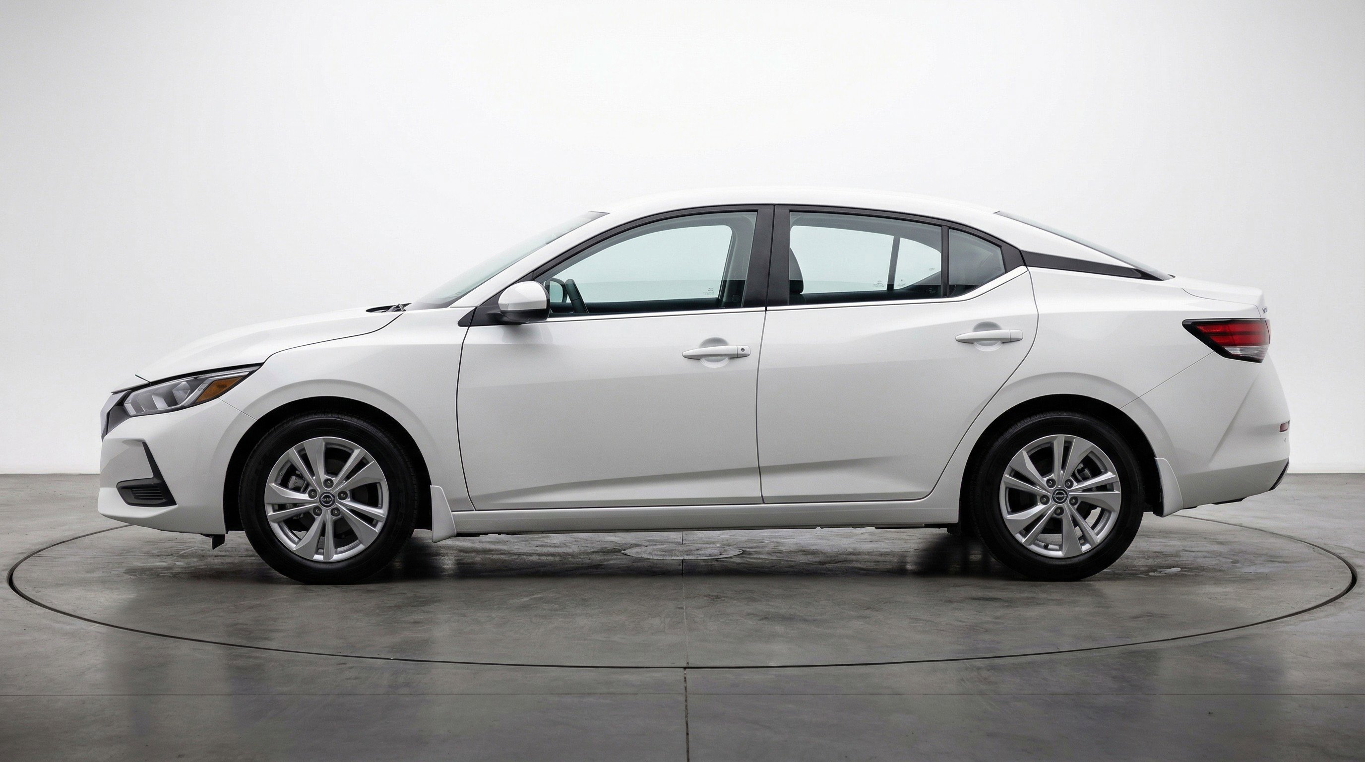 Used 2025 Nissan Sentra S FWD image 5