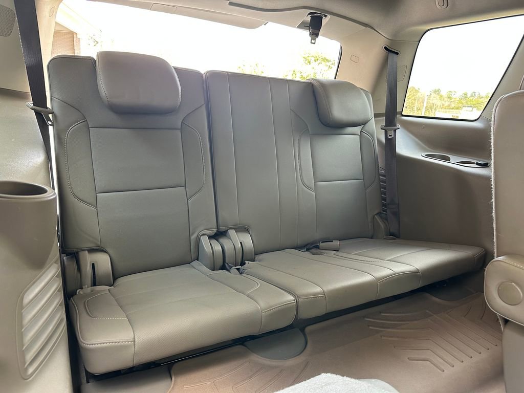 Used 2017 GMC Yukon SLT w/ Premium Edition image 48