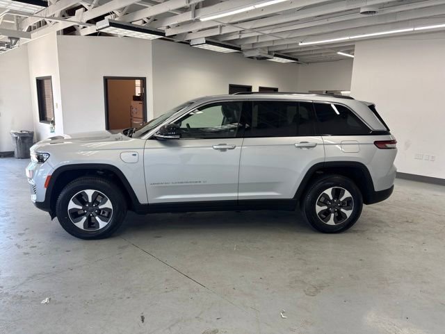 Used 2022 Jeep Grand Cherokee Limited 4xe AWD/4WD image 6