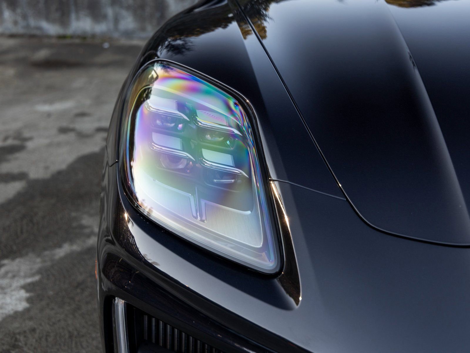 Certified 2024 Porsche Panamera image 14