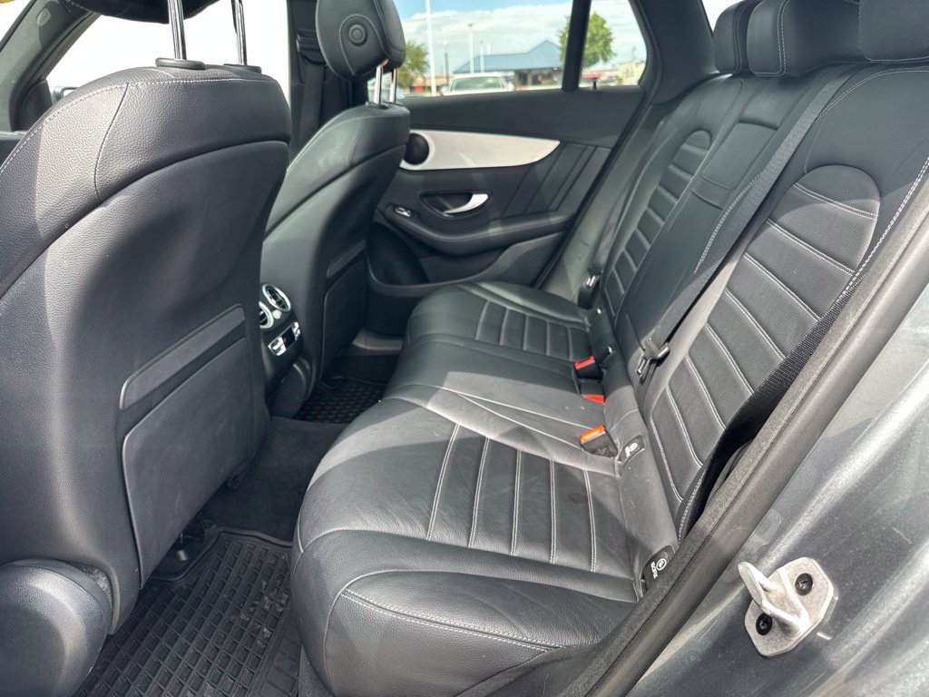 Used 2022 Mercedes-Benz GLC 43 AMG 4MATIC image 18