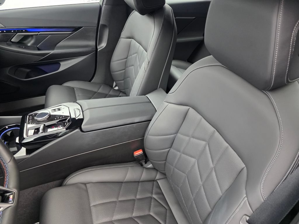 Used 2024 BMW i5 M60 w/ Premium Package AWD/4WD image 11