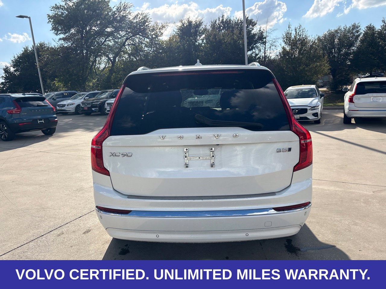 Certified 2024 Volvo XC90 B5 Plus w/ Protection Package Premier AWD/4WD image 10