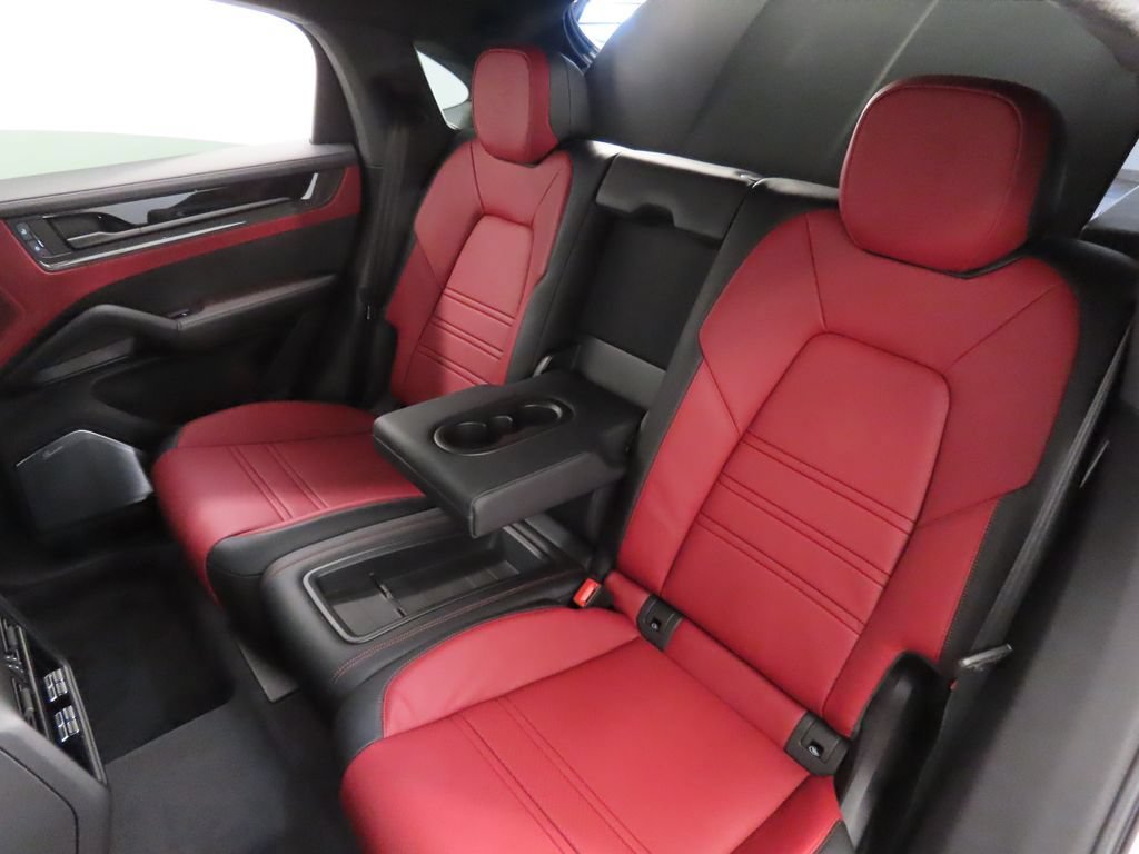 New 2026 Porsche Cayenne Turbo GT AWD/4WD image 43