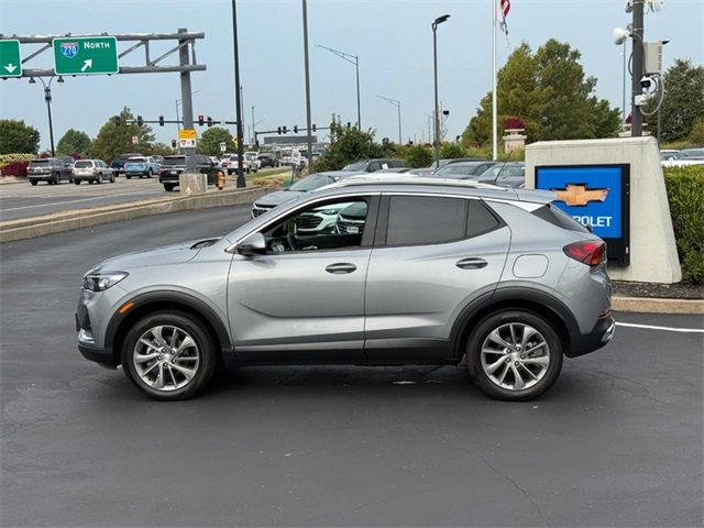 Used 2023 Buick Encore GX Essence w/ Experience Buick Package image 2