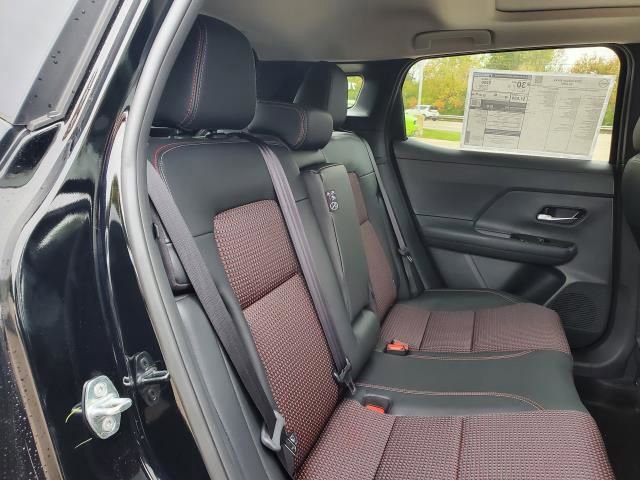 New 2026 Nissan Kicks SR image 15