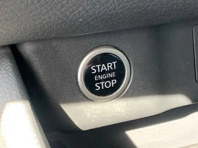 Used 2021 Nissan Rogue SV AWD/4WD image 17