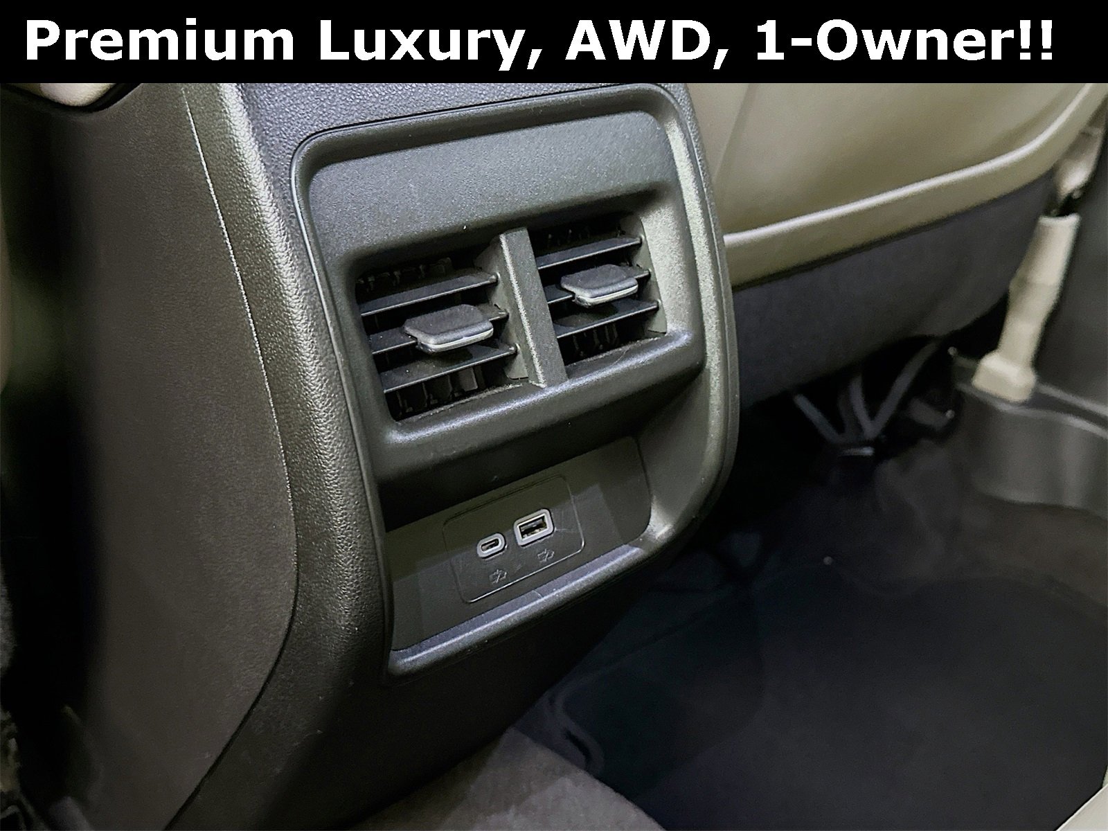 Used 2023 Cadillac XT4 Premium Luxury image 25