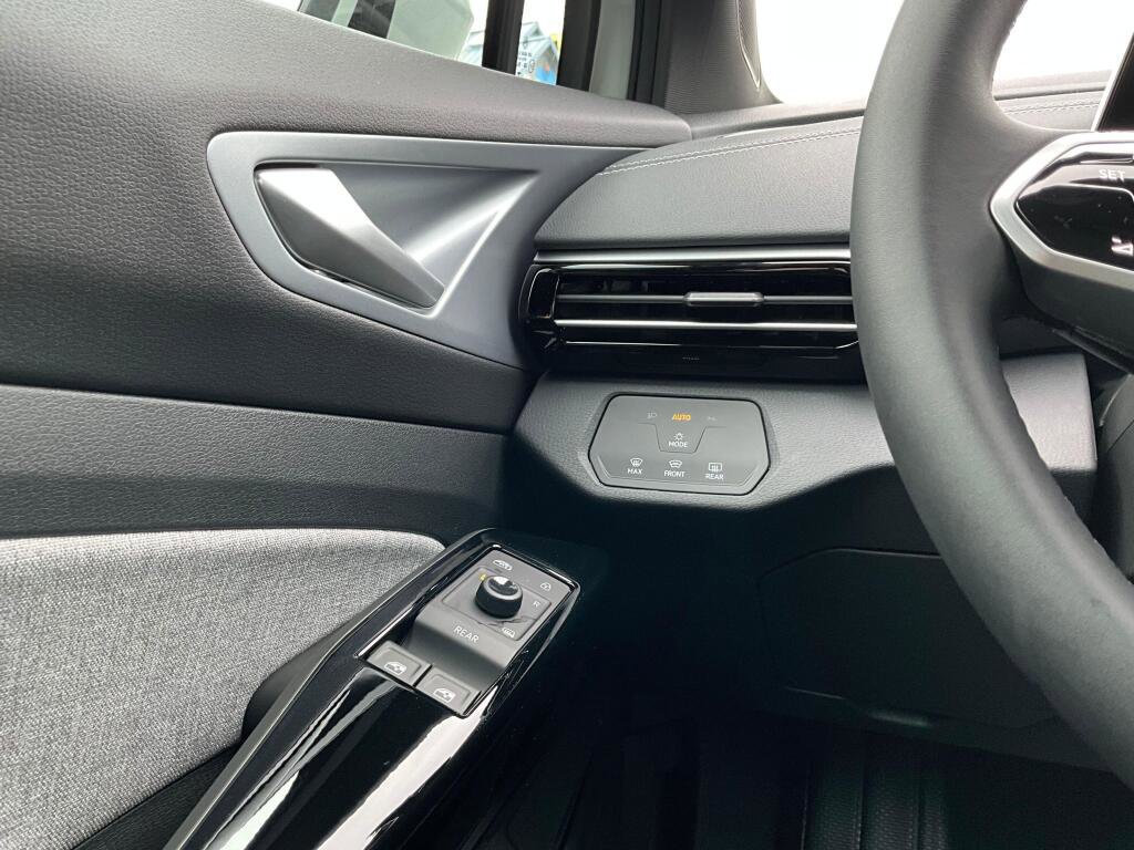 New 2026 Volkswagen ID.4 Pro image 23
