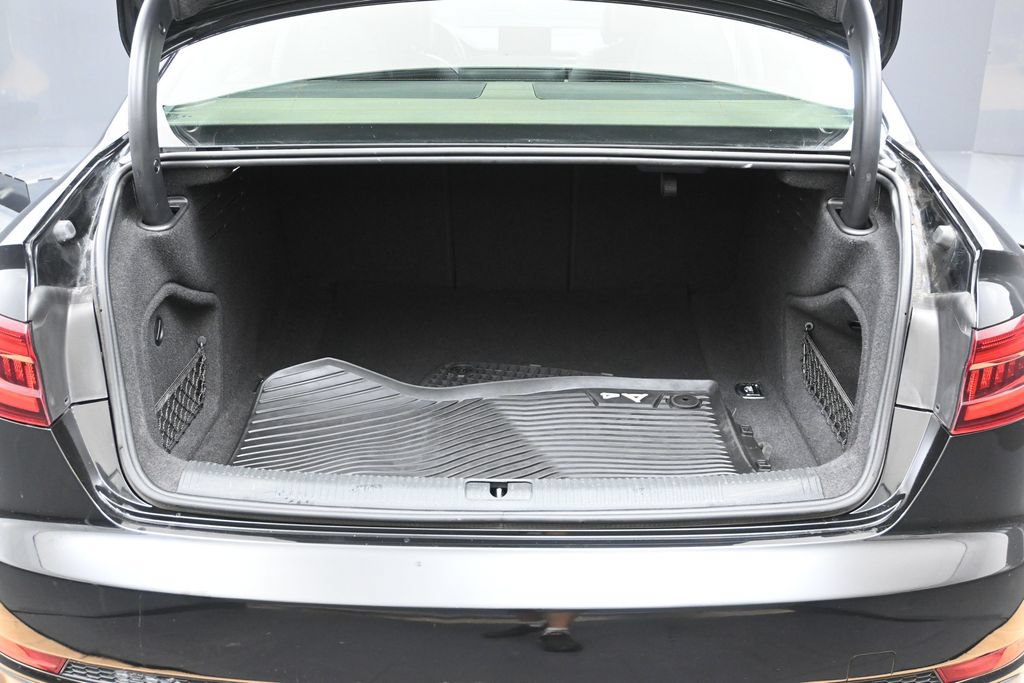 Used 2018 Audi A4 2.0T Premium w/ Convenience Package AWD/4WD image 34