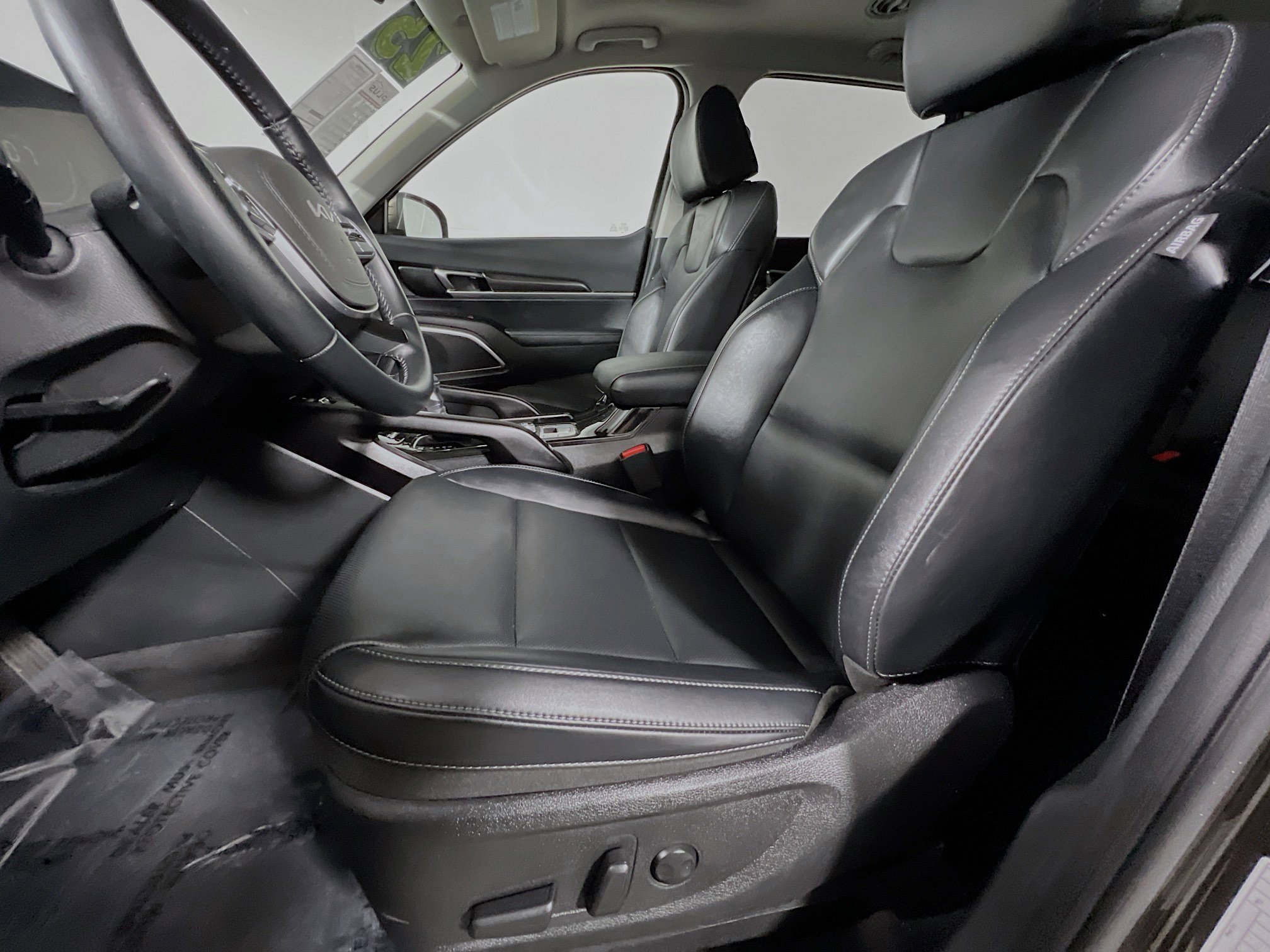 Used 2025 Kia Telluride S image 15