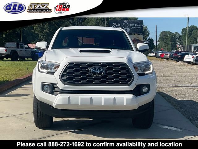 Used 2020 Toyota Tacoma TRD Sport w/ Technology Package RWD image 2