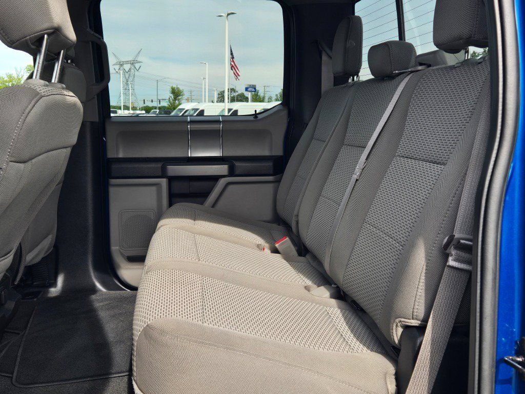 Used 2018 Ford F150 XLT w/ Equipment Group 302A Luxury AWD/4WD image 18