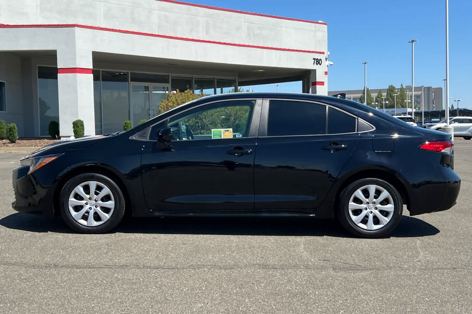 Certified 2025 Toyota Corolla LE FWD image 9