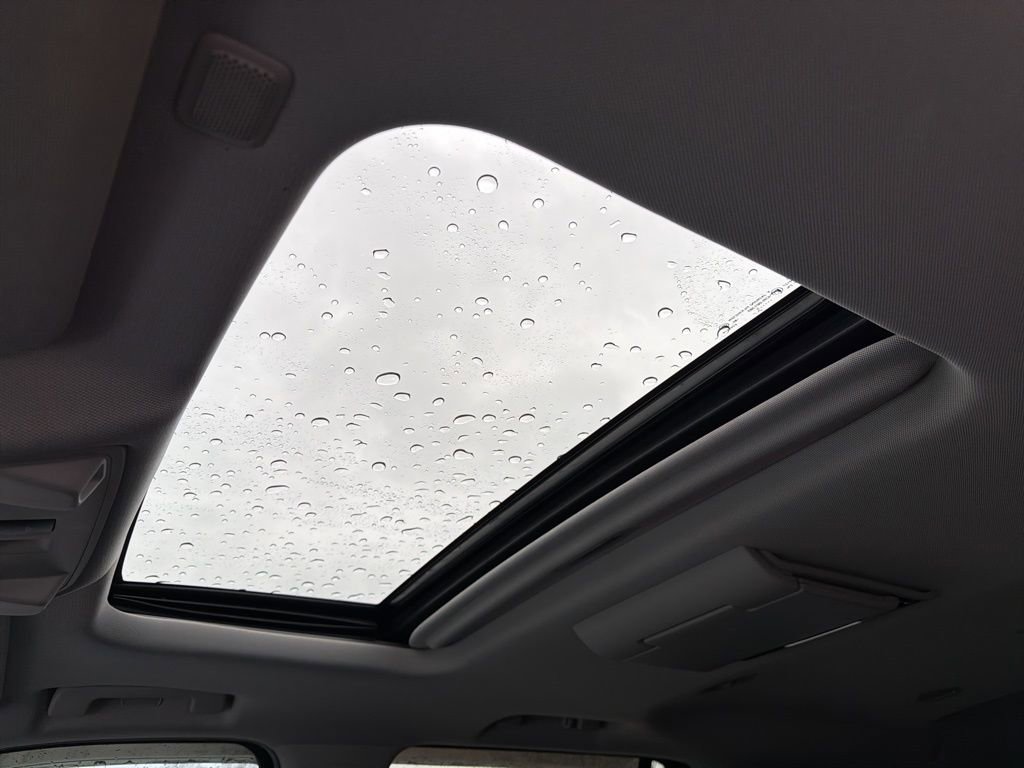 Used 2015 GMC Yukon Denali w/ Open Road Package image 12