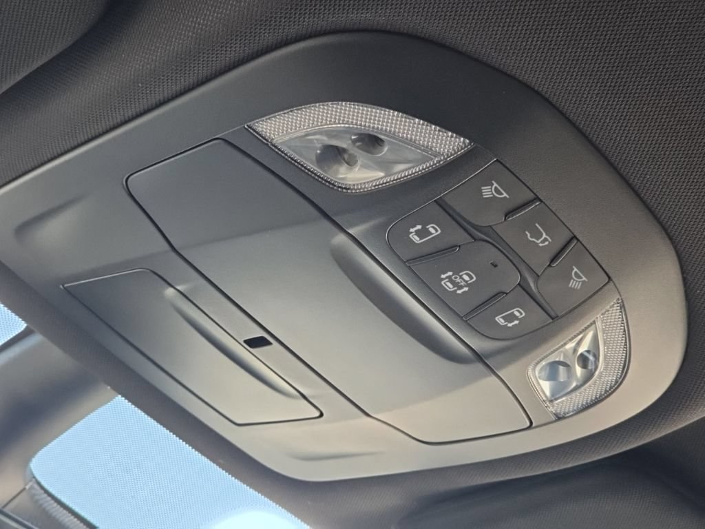 New 2027 Chrysler Pacifica LX FWD image 31