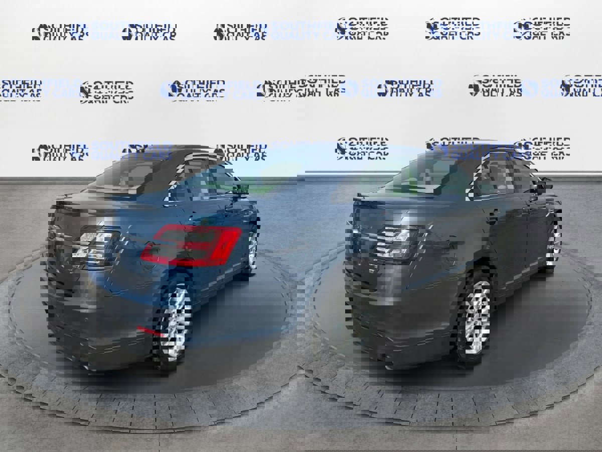 Used 2019 Ford Taurus SEL AWD/4WD image 7