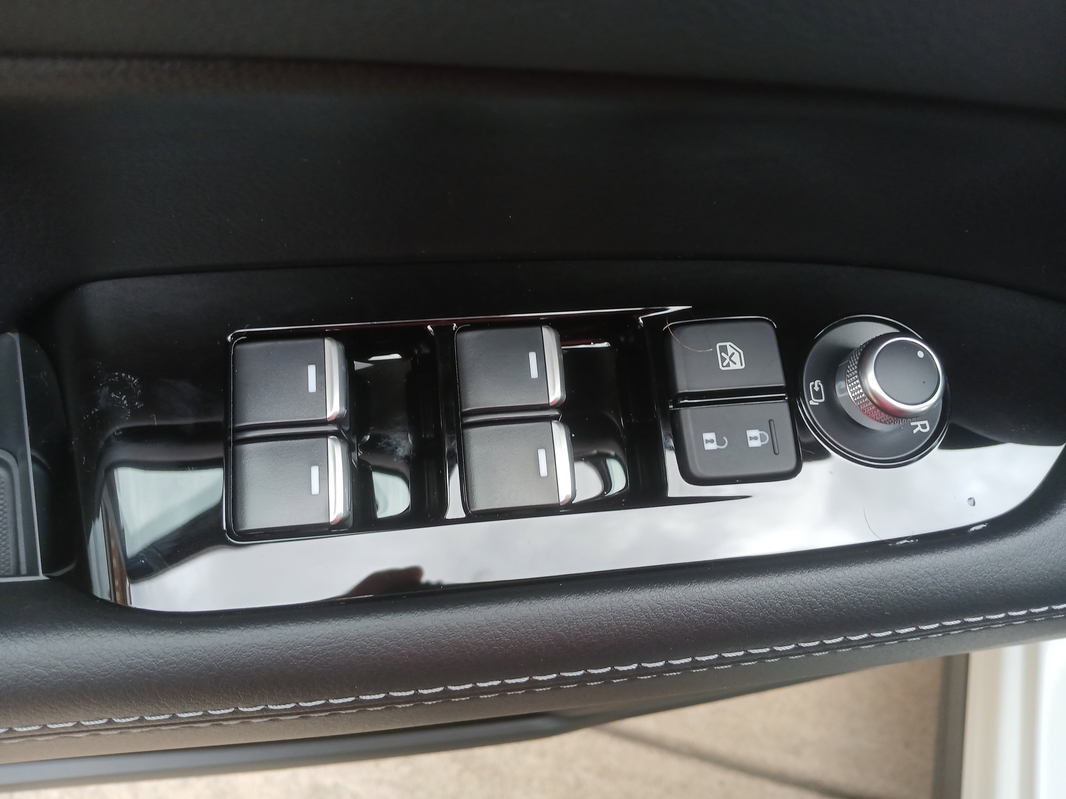 New 2025 MAZDA CX-5 AWD 2.5 S w/ Premium Plus Pkg image 16