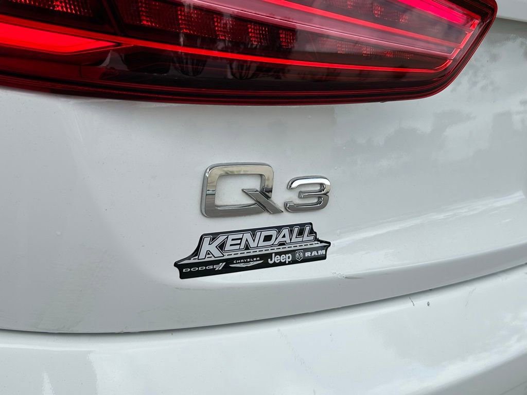 Used 2018 Audi Q3 2.0T Premium FWD image 32