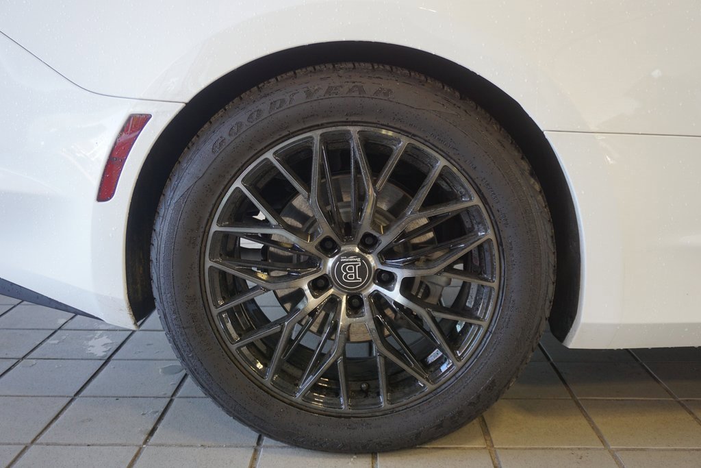 Used 2022 Chevrolet Camaro LT w/ Technology Package image 26