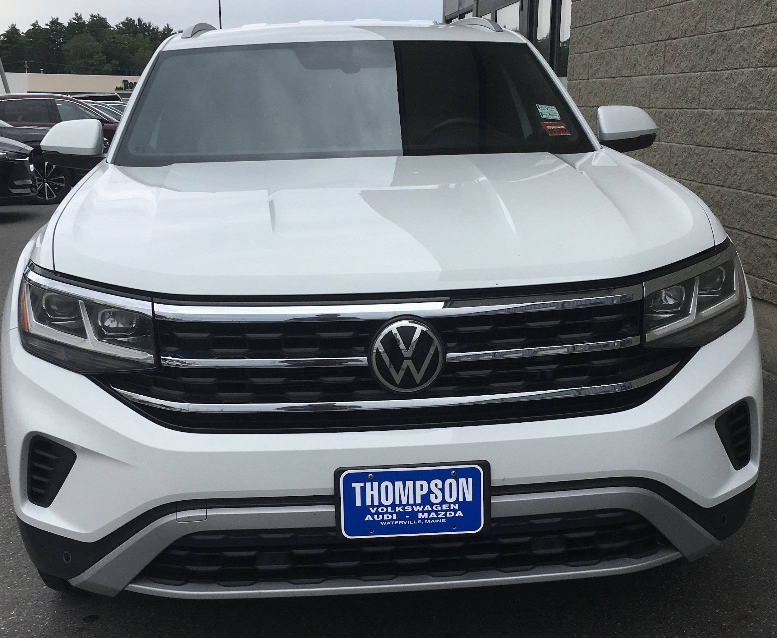 Certified 2022 Volkswagen Atlas Cross Sport SE AWD/4WD image 2