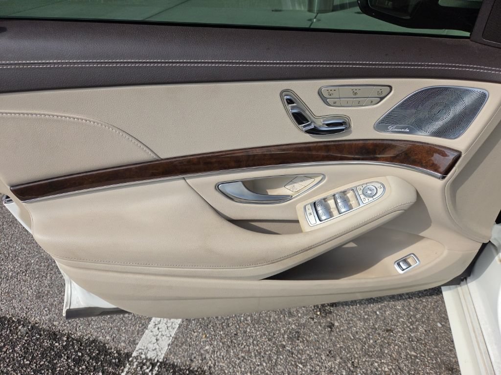 Used 2017 Mercedes-Benz S 550 Sedan image 14