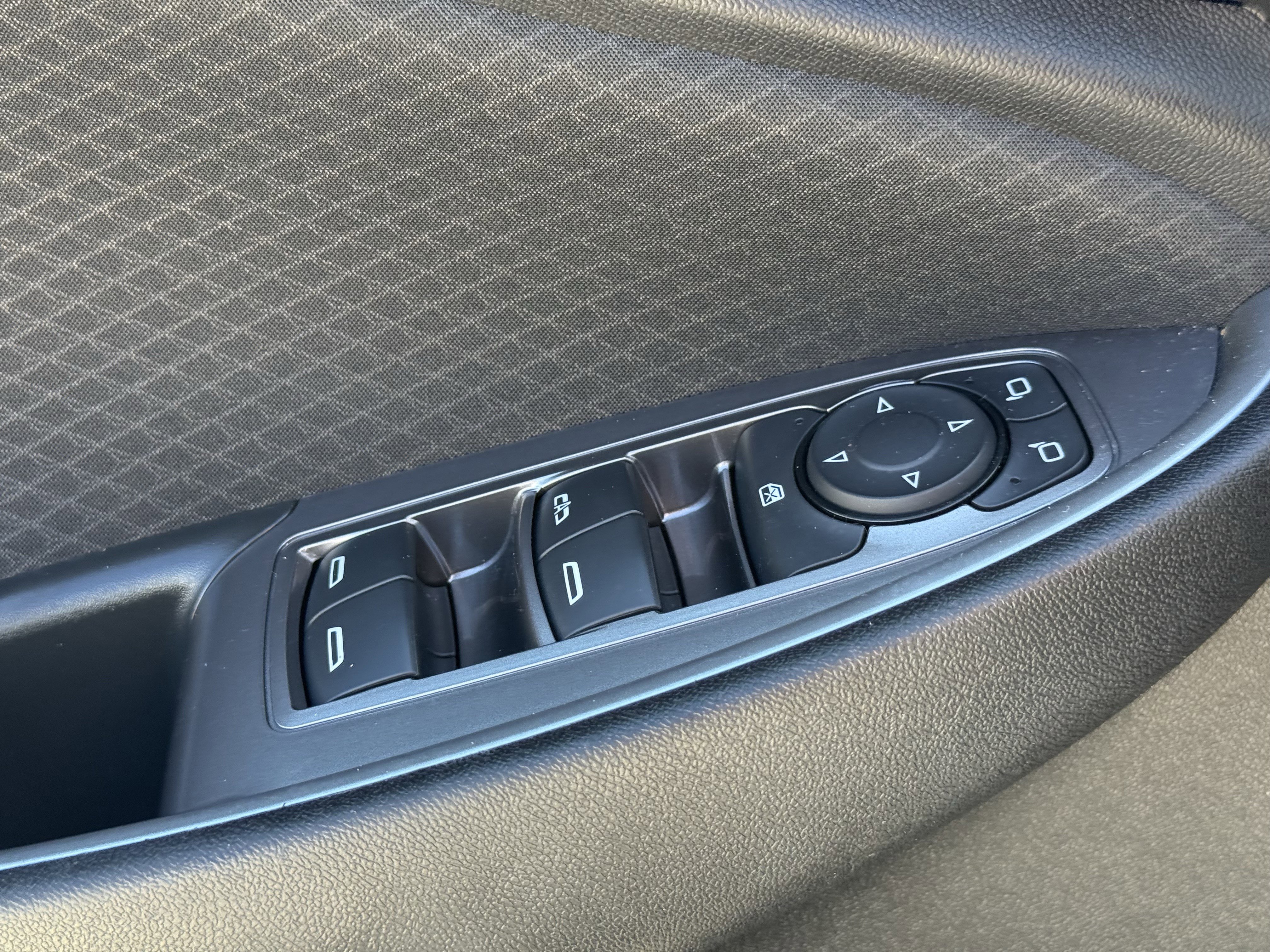 Used 2024 Chevrolet Malibu LT image 26