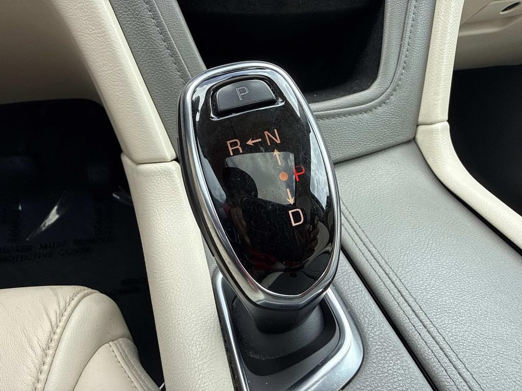 Used 2018 Cadillac XT5 Luxury w/ Driver Awareness Package FWD image 34