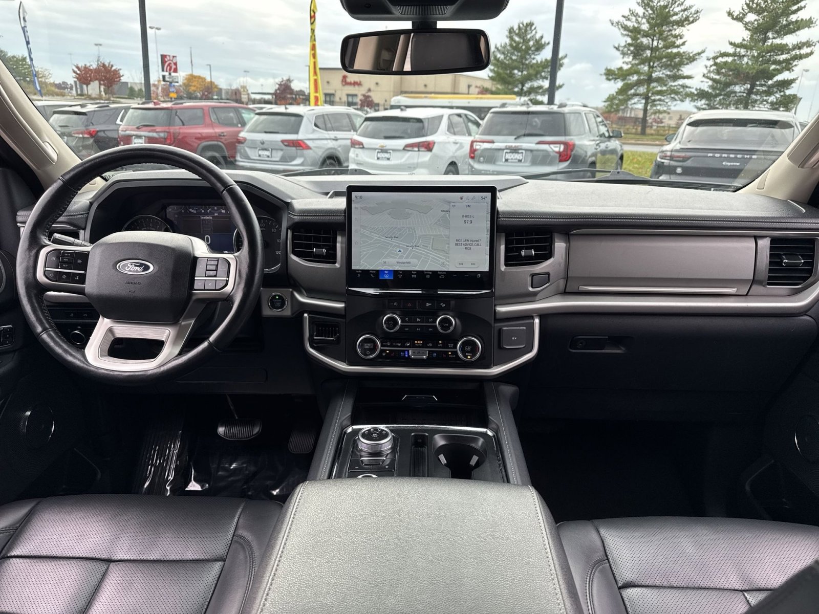 Used 2024 Ford Expedition Max XLT image 23