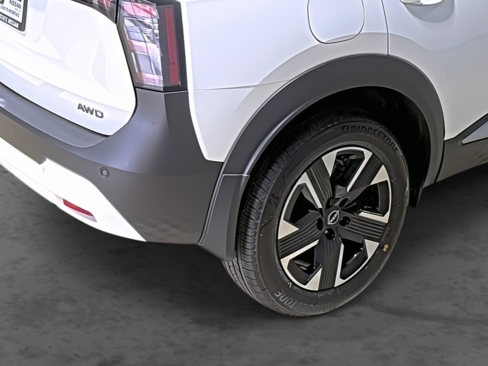 New 2026 Nissan Kicks SV w/ SV Premium Package AWD/4WD image 13